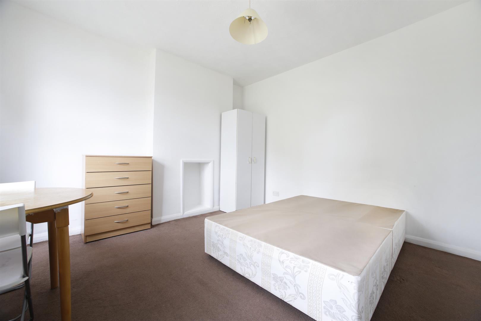 Preston Close, Old Kent Road, London, SE1 4NZ